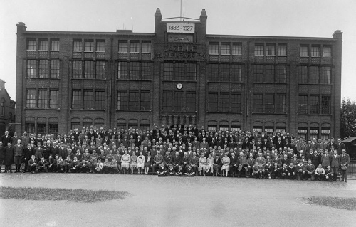 Bild mit allen Mitarbeitern von Gazelle aus dem Jahr 1927