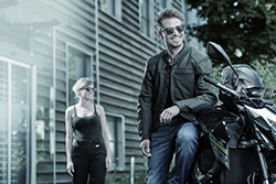 Cool und sicher ausgestattet mit dem Motorrad unterwegs