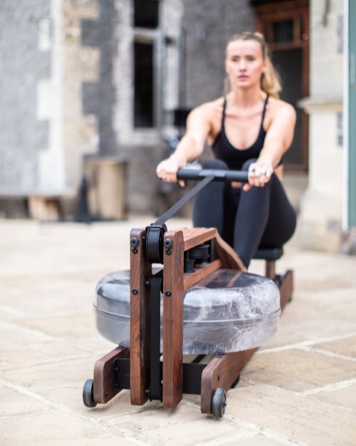 Indoor-Training auf dem Rudergerät