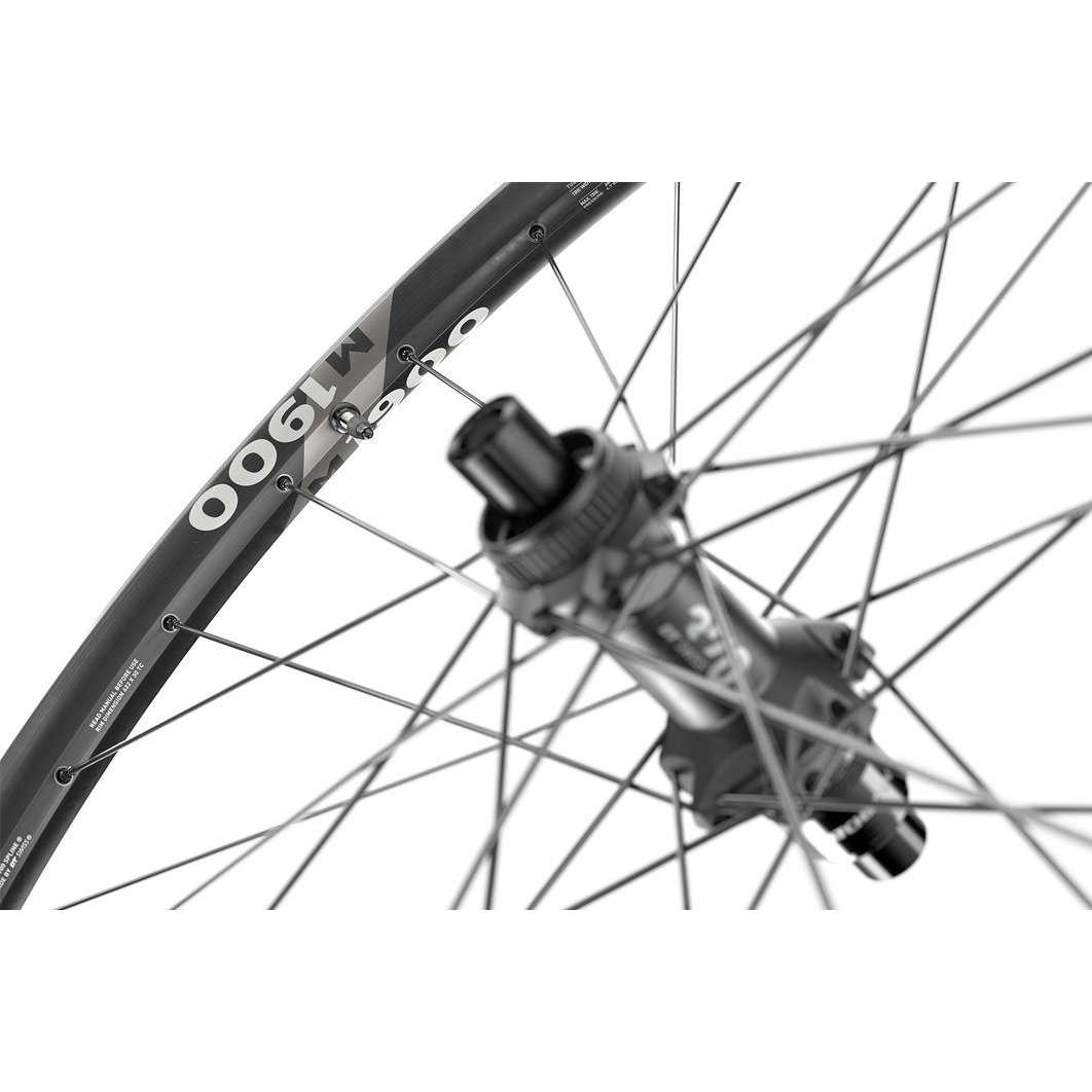 DT Swiss M 1900 Spline MTB-Laufradsatz (27,5")