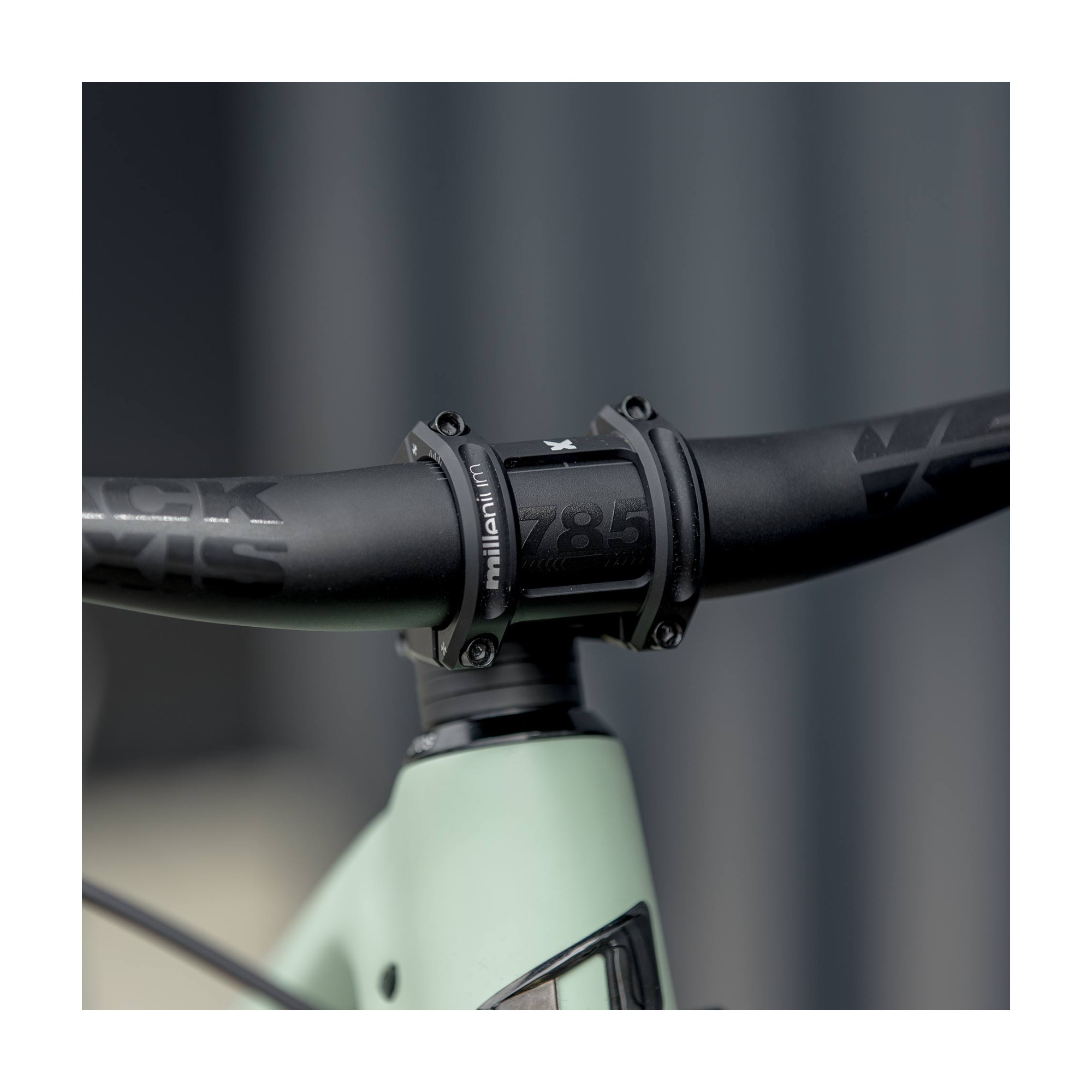 Sixpack Millenium Your Part 35/31,8 MTB Vorbau schwarz