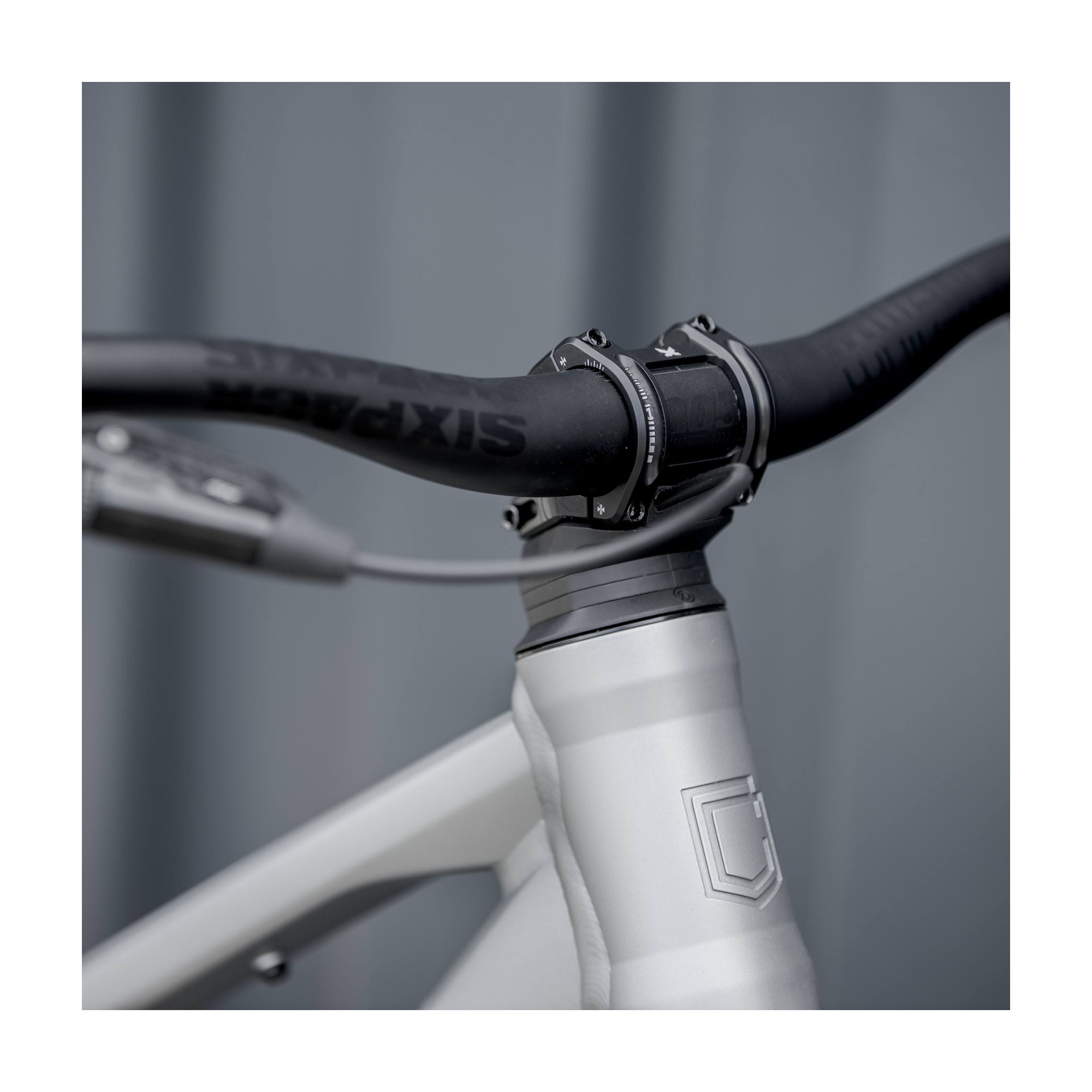 Sixpack Millenium805 35 / 40 mm MTB-Lenker schwarz