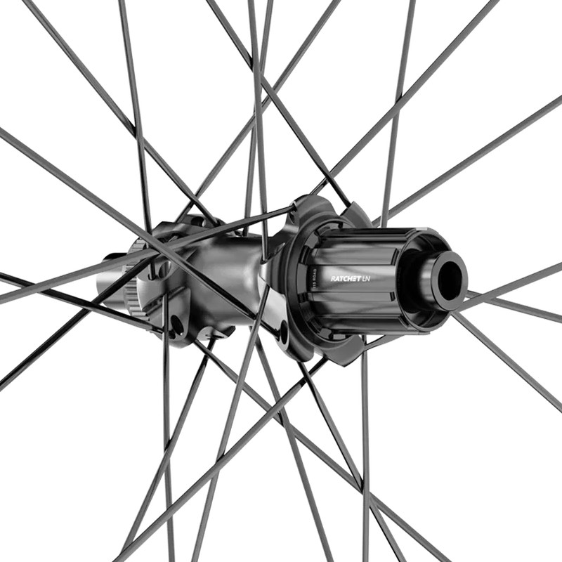 DT Swiss G 1800 Spline 28" Gravel Laufradsatz mit Nabendynamo