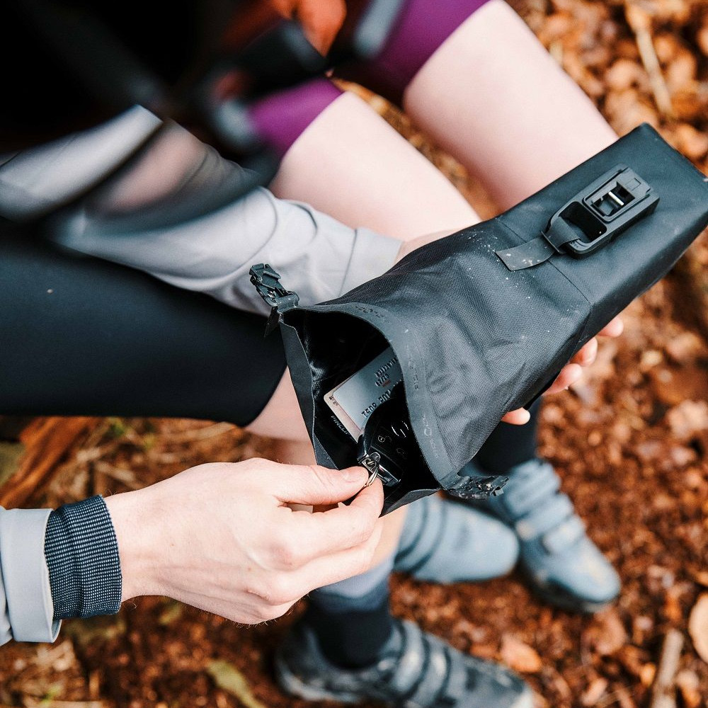 Fidlock PINCLIP Saddle Bag M Satteltasche Fahrrad (inkl. Saddle Base)