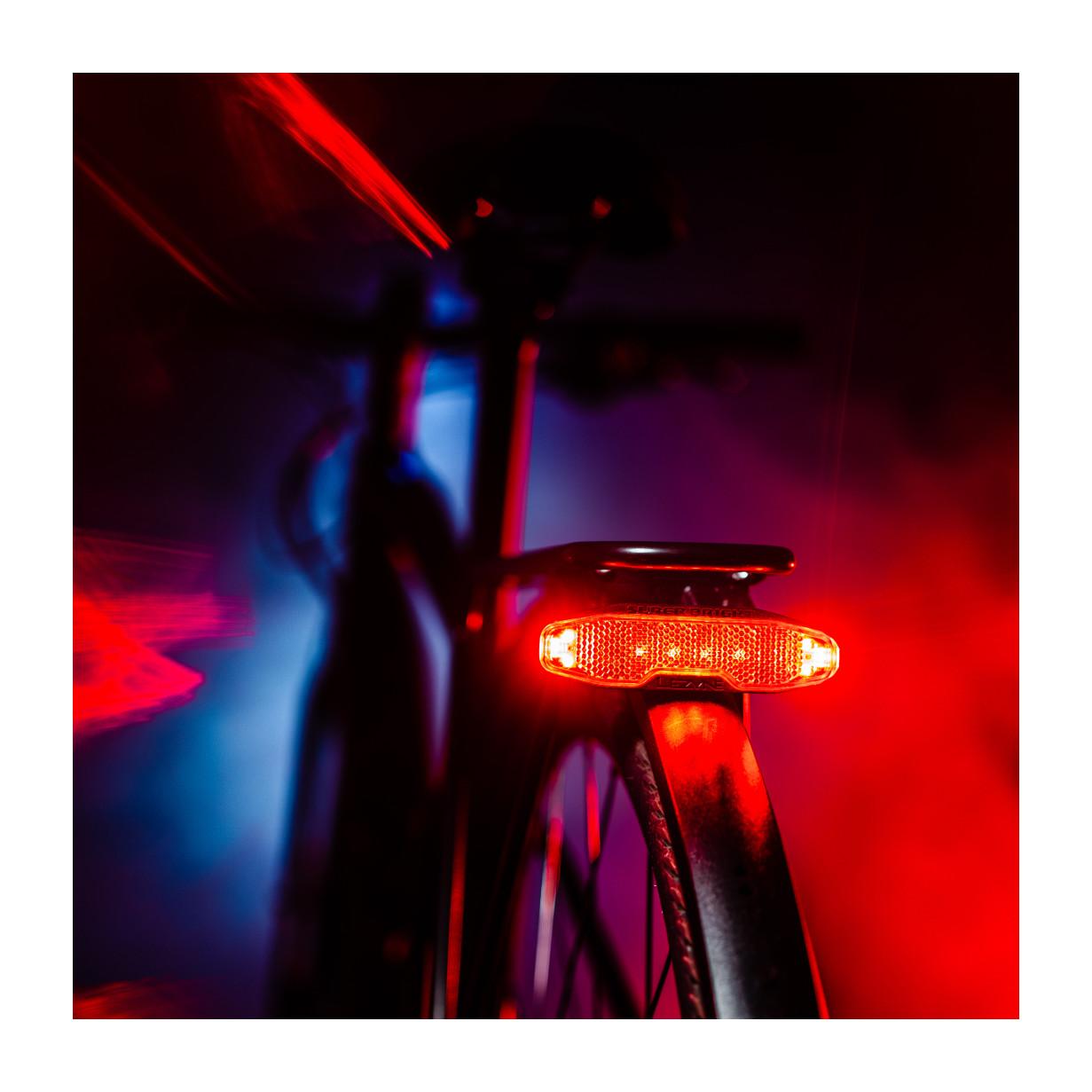 Lezyne Z-Mark Super Bright E12 Gepäckträger Rücklicht mit Alarm