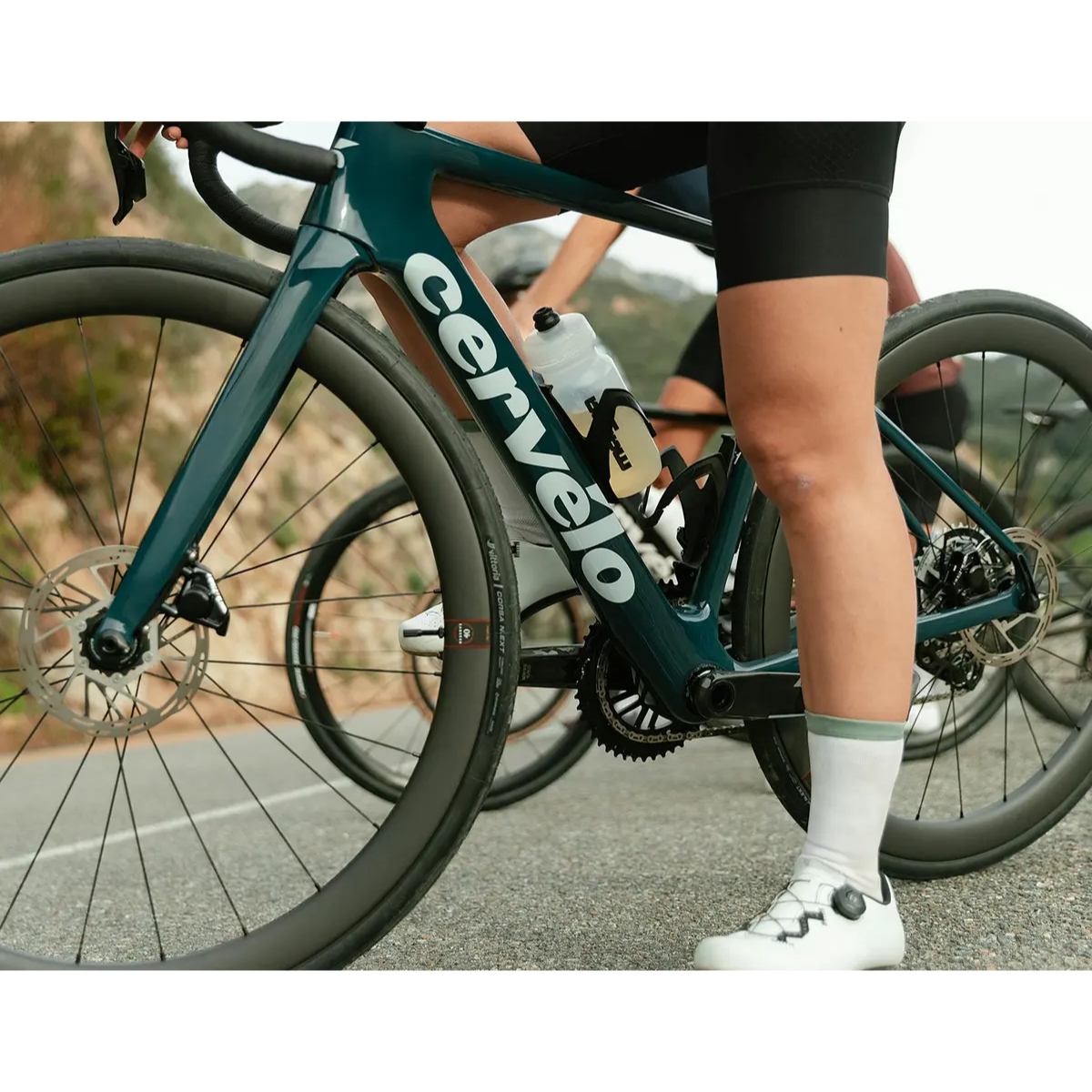 Cervélo Caledonia 105 Di2 Rennrad 28" blau