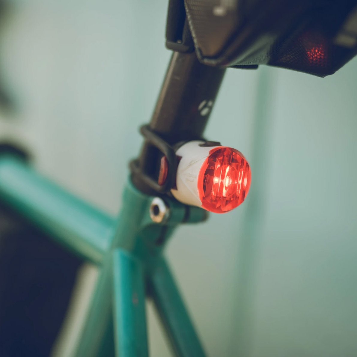 Lezyne Femto USB STVZO Fahrrad-Rücklicht